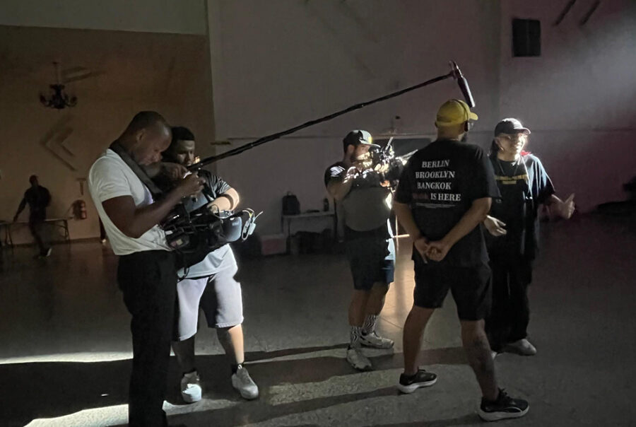 Producción documental de extraña vida